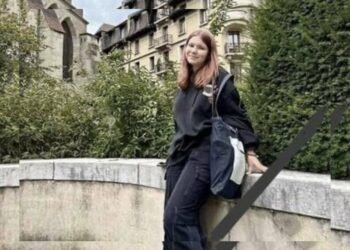 “Мріяла стати криміналістом”: однокласники загиблої від ракетного удару у Сумах Анастасії Боровик розповіли про дівчину