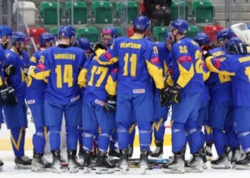 Збірна України з хокею назвала склад на грудневий збір