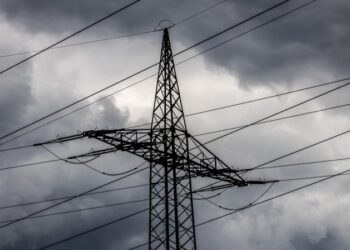 Галущенко: РФ атакує об’єкти генерації та передачі електроенергії по всій Україні, діє режим екстрених відключень