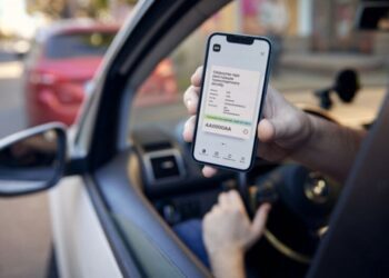 Українці активно купують авто через «Дію»