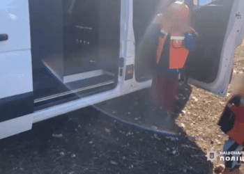 Евакуація з прикордоння триває: «Білі янголи» продовжують рятувати людей з-під обстрілів