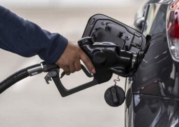 Як правильно заправляти автомобіль на АЗС: головні помилки водіїв