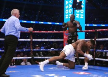 Роберт Гарсія оцінив поразку Джошуа від Дюбуа