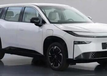 Toyota створила великий кросовер за ціною RAV4 (ФОТО)