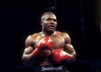 Айк Ібеабучі проведе бій після 25-річної паузи