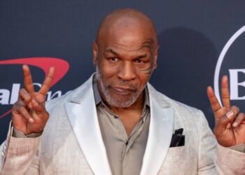 Майк Тайсон зустрів чоловіка, якого пограбував у дитинстві