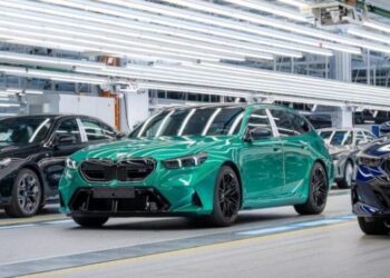 Стартувало виробництво найпотужнішого в історії універсалу BMW M5 Touring