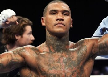 Конор Бенн повідомив, що може побитися з Барріосом