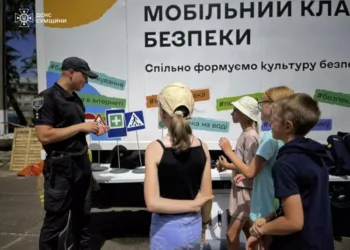 «Мобільний клас безпеки» завітав до школярів Шосткинщини