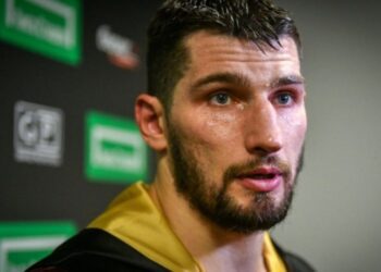 Олексій Папін поб’ється з екс-бійцем UFC Грегом Гарді на турнірі “Бійцівського клубу РЕН ТВ”