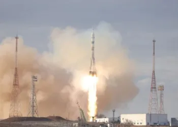 РФ запустила у космос ракету “Союз” із супутниками, серед яких два іранські