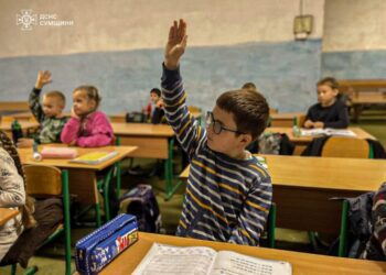 Роменські рятувальники продовжують навчати підростаюче покоління правилам безпеки + ФОТО