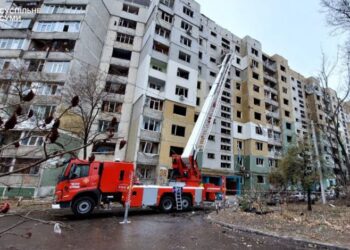 Росіяни вдарили по спальному мікрорайону Сум