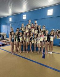 СИЛА ТА ГРАЦІЯ: У РОМЕНСЬКІЙ ГРОМАДІ ВІДБУВСЯ ВІДКРИТИЙ ЧЕМПІОНАТ СУМСЬКОЇ ОБЛАСТІ З ГІМНАСТИКИ СПОРТИВНОЇ СЕРЕД КОМАНД  ДЮСШ та КДЮСШ (дівчата)