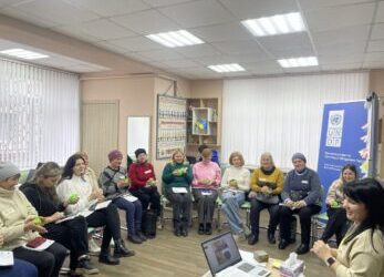 ТРЕНІНГ ІЗ КРИЗОВОЇ ДОПОМОГИ: ПІДТРИМКА ВРАЗЛИВИХ КАТЕГОРІЙ НАСЕЛЕННЯ У РОМЕНСЬКІЙ ГРОМАДІ