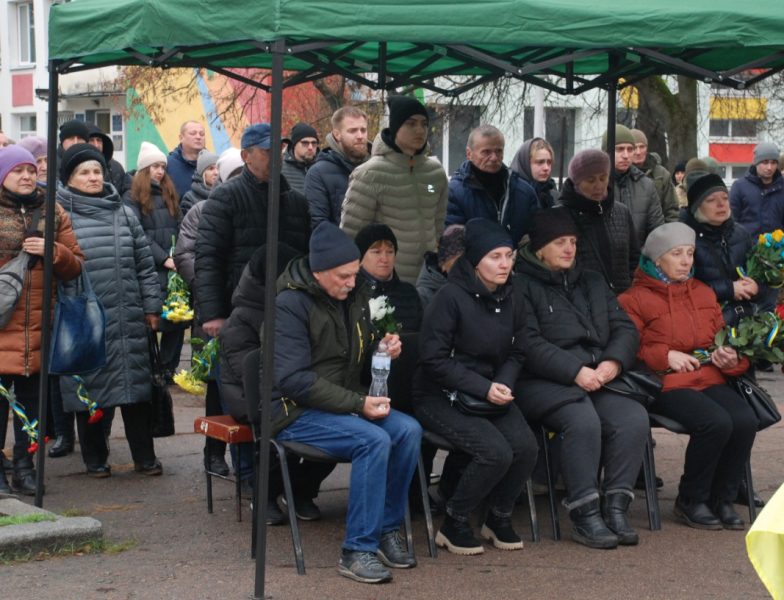 У Шостці попрощалися з полеглими героями: Сергієм Цигипою та Сергієм Дмитроченком