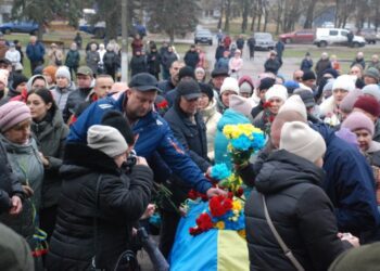 У Шостці попрощалися з полеглими героями: Сергієм Цигипою та Сергієм Дмитроченком