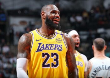 ВІДЕО. Леброн Джеймс на тренуванні не реалізував данк