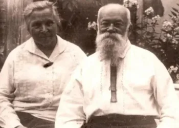 Вірив у “хороших рускіх”, розпустив армію, визнав СРСР: рівно 90 років тому на лікуванні у Кисловодську загадково помер Михайло Грушевський