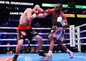 В’ячеслав Сенченко розкритикував рішення суддів у реванші Чухаджяна з Еннісом: “Це жах”