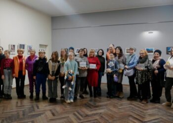 Вперше у Шостці відкрилась виставка психологічного ательє «Фототерапія» + Відео