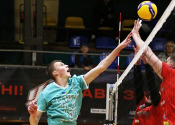 Збірна України U18 блискуче стартувала в дорослому чемпіонаті