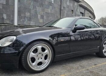 В Україні виявили унікальний спорткар Mercedes Brabus (ФОТО)