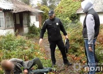 Роменські поліцейські скерувалу до суду обвинувальний акт стосовно трьох грабіжників