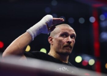 Колишній тренер Усика порадив йому завершити кар’єру