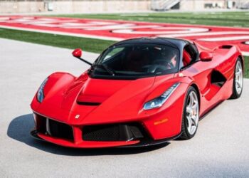 П’ять найшвидших італійських спорткарів: краса і швидкість на максимумі