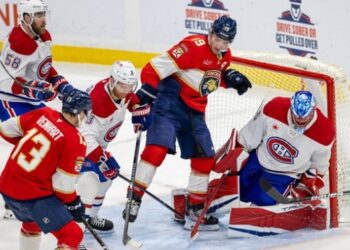 НХЛ: Флорида поступилася Монреалю, Тампа обіграла Рейнджерс, перемоги Вінніпега, Бостона та Кароліни