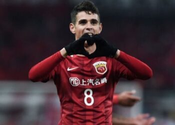 Екс-півзахисник Челсі Оскар перейшов в Сан-Паулу. Останні вісім років гравець провів у чемпіонаті Китаю