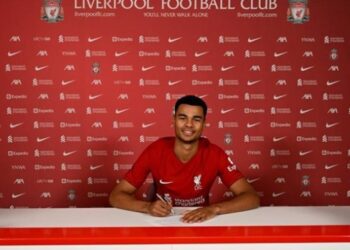 Ліверпуль офіційно оголосив про підписання Гакпо