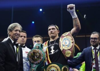 Менеджер Усика передбачив, чим закінчиться 2025 рік для українця