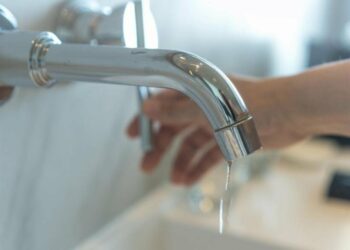 Кілька будинків у Сумах на  Героїв Крут, ЗСУ та Заливній без води