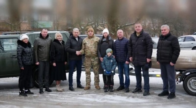 Частина, де служить Володимир Сулім, отримала від Роменської громади багатофункціональний човен + ФОТО