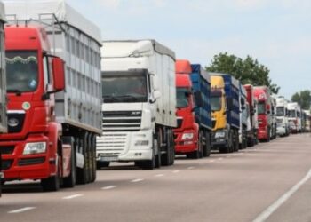 Через спеку на Сумщині введено обмеження руху для вантажівок