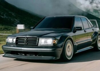 Повернення легенди: розкрито нові подробиці відродженого Mercedes 190 (ФОТО)