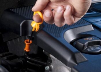 П’ять типових помилок під час перевірки рівня оливи в автомобілі