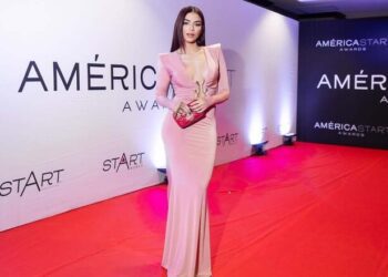 ФОТО. Найсексуальніша волейболістка світу вразила відкритим бюстом