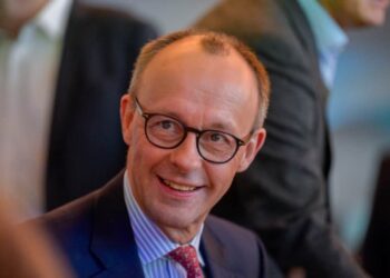 Лідер опозиції Німеччини закликав до створення контактної групи для завершення війни