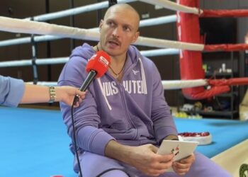 Олександр Усик відповів, чи нокаутує він Ф’юрі в реванші, якщо з’явиться така можливість