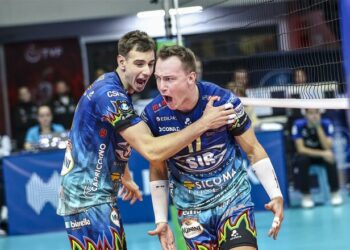 Плотницький трощить Халкбанк у Лізі чемпіонів