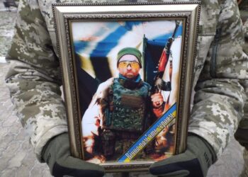 Роменці попрощалися з Воїном Анатолієм Копчею, який захищав кордони Сумщини + ФОТО