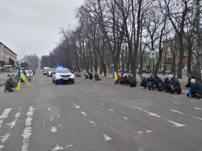 Роменці попрощалися з Воїном Анатолієм Копчею, який захищав кордони Сумщини + ФОТО