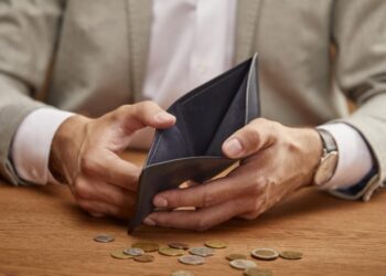 Семиразове зростання: економістка заявила про збільшення крайньої бідності в Україні