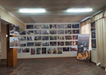 У Конотопському районі відкрилася виставка  світлин “Незламна Сумщина”