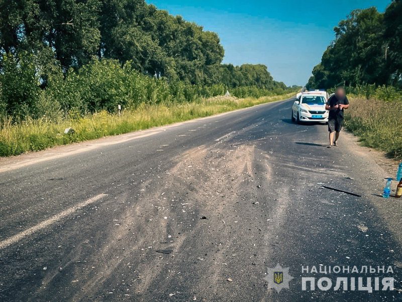 У поліції показали фото наслідків вчорашнього обстрілу росіянами  цивільної автівки