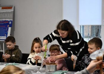 У Ромнах малечу навчали гончарству та «шоколадному» мистецтву + ФОТО