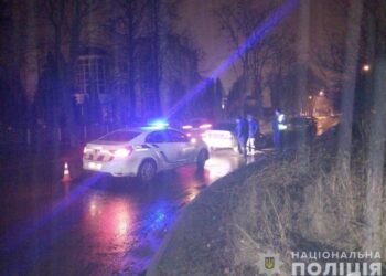 У Сумах під колеса автівки потрапив чоловік, який перебігав дорогу